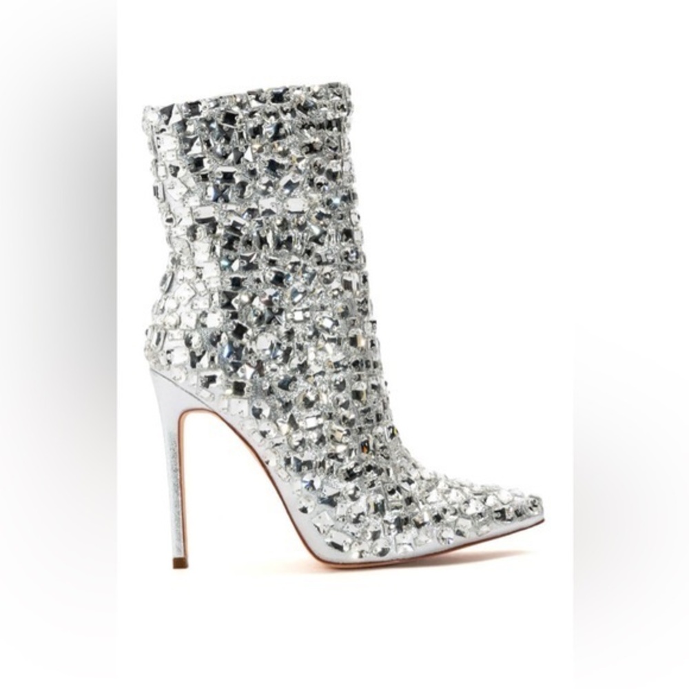 Azalea Wang “Asia” Silver Rhinestone Stiletto Boots – Size 9